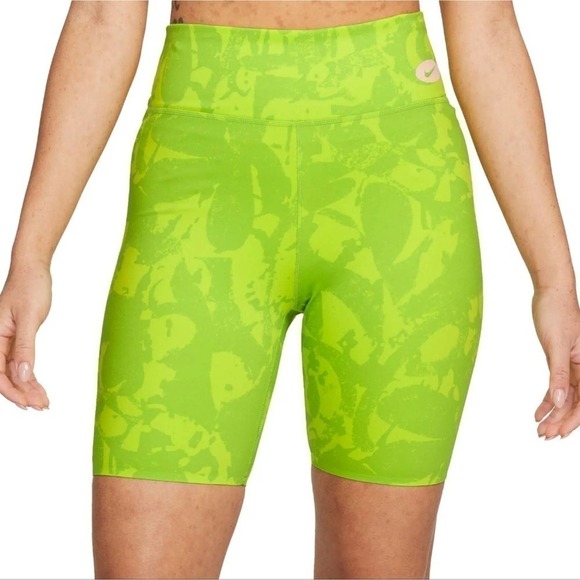 Nike One Luxe Tight Fit Shorts Size XXL NWT - Picture 8 of 8